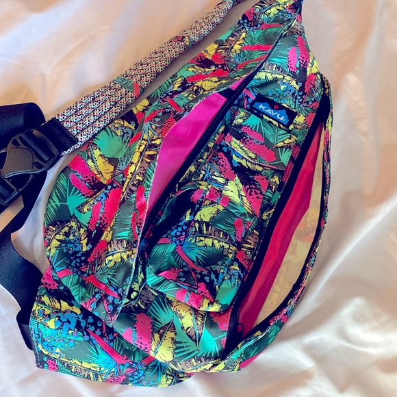KAVU Tropical Bright Palms Beach Travel Hiking Sling Backpack - Picture 6 of 13